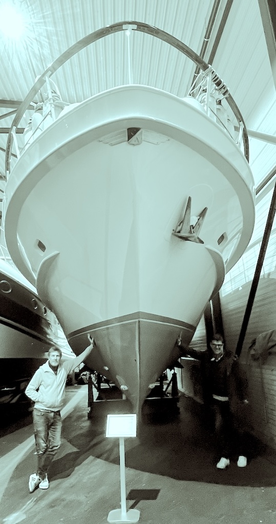 the dolce vita yacht on land