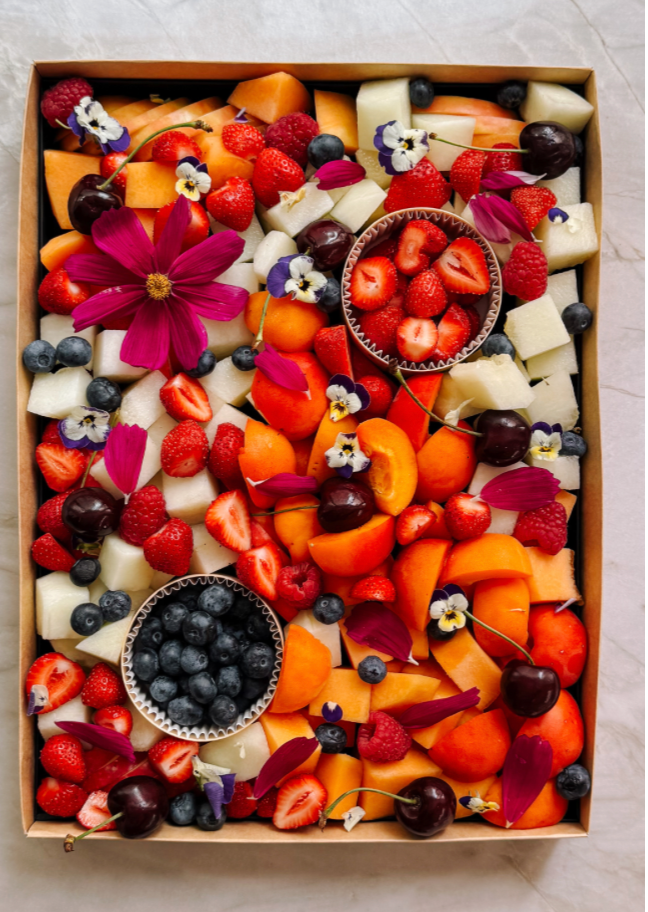 Deluxe Fruit Platter - (for 10 guests)