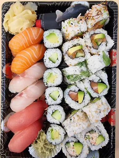 Plateau sushi 24 pieces